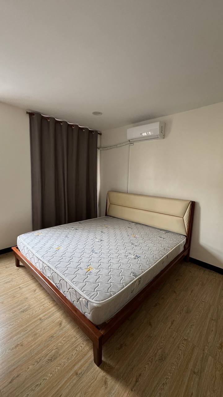 Bf home paranaque. 770平5房一手出租120k